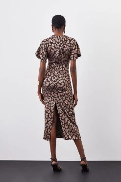 Karen Millen Animal Jacquard Ruched Front Crepe Midi Dress 11 Karen Millen Animal Jacquard Ruched Front Crepe Midi Dress -Karen Millen shop animal jacquard ruched front crepe midi dress 4