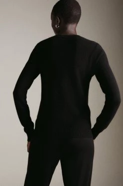 Karen Millen Cashmere Crew Neck Knitted Jumper 11 Karen Millen Cashmere Crew Neck Knitted Jumper -Karen Millen shop black cashmere crew neck knitted jumper 4