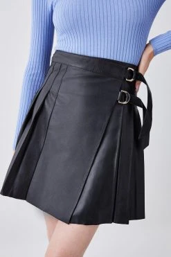 Karen Millen Leather Pleated Buckle Kilt Skirt 10 Karen Millen Leather Pleated Buckle Kilt Skirt -Karen Millen shop black leather pleated buckle kilt skirt 1 3