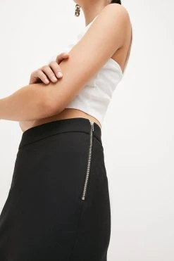 Karen Millen Petite Essential Techno Woven Crop Trouser -Karen Millen shop black petite essential techno woven crop trouser 3