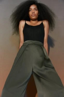 Karen Millen Satin Crepe Wide Leg High Waist Trousers -Karen Millen shop black satin crepe wide leg high waist trousers 1