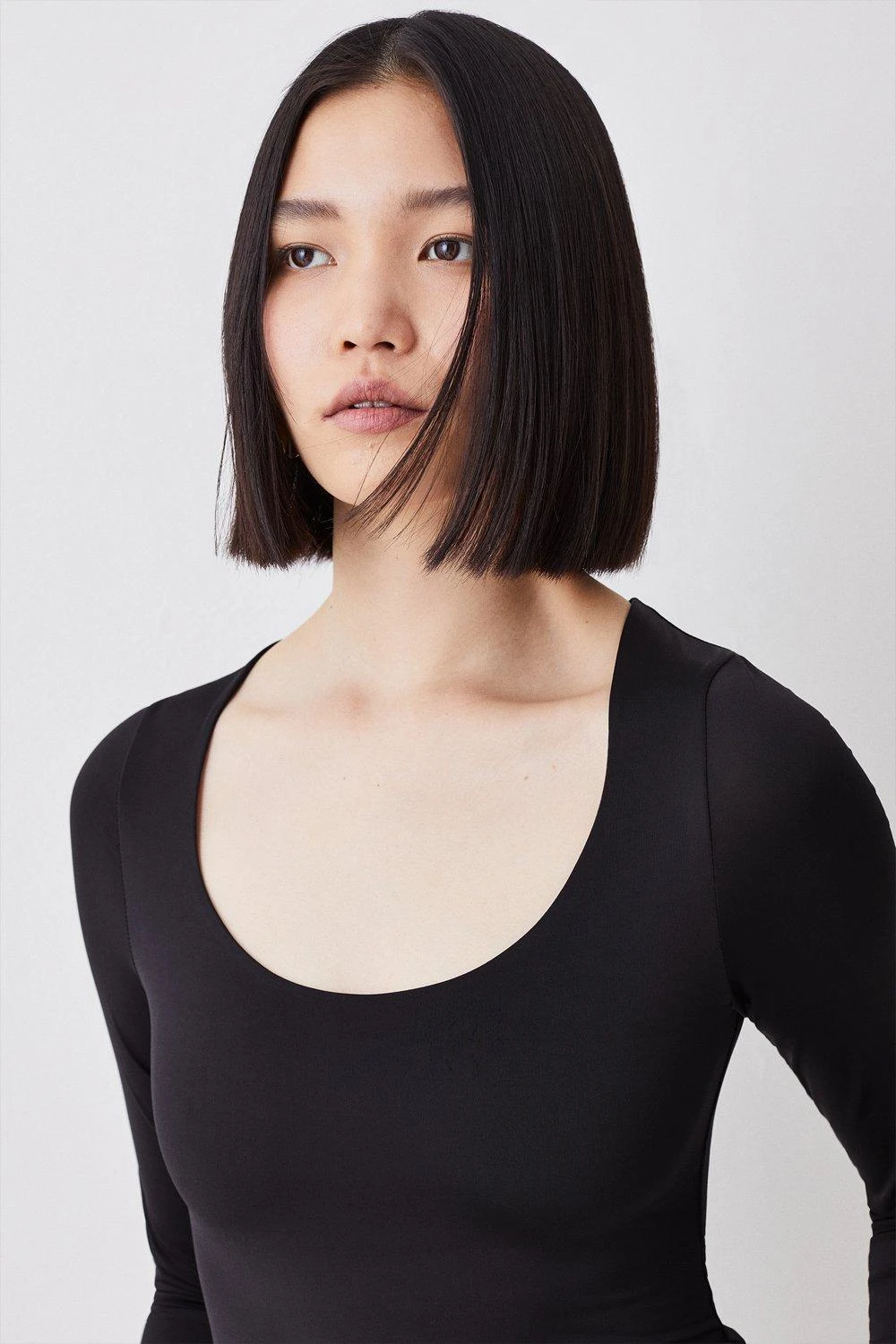 Karen Millen Slinky Jersey Long Sleeved Scoop Neck Bodysuit 7 Karen Millen Slinky Jersey Long Sleeved Scoop Neck Bodysuit - Image 5