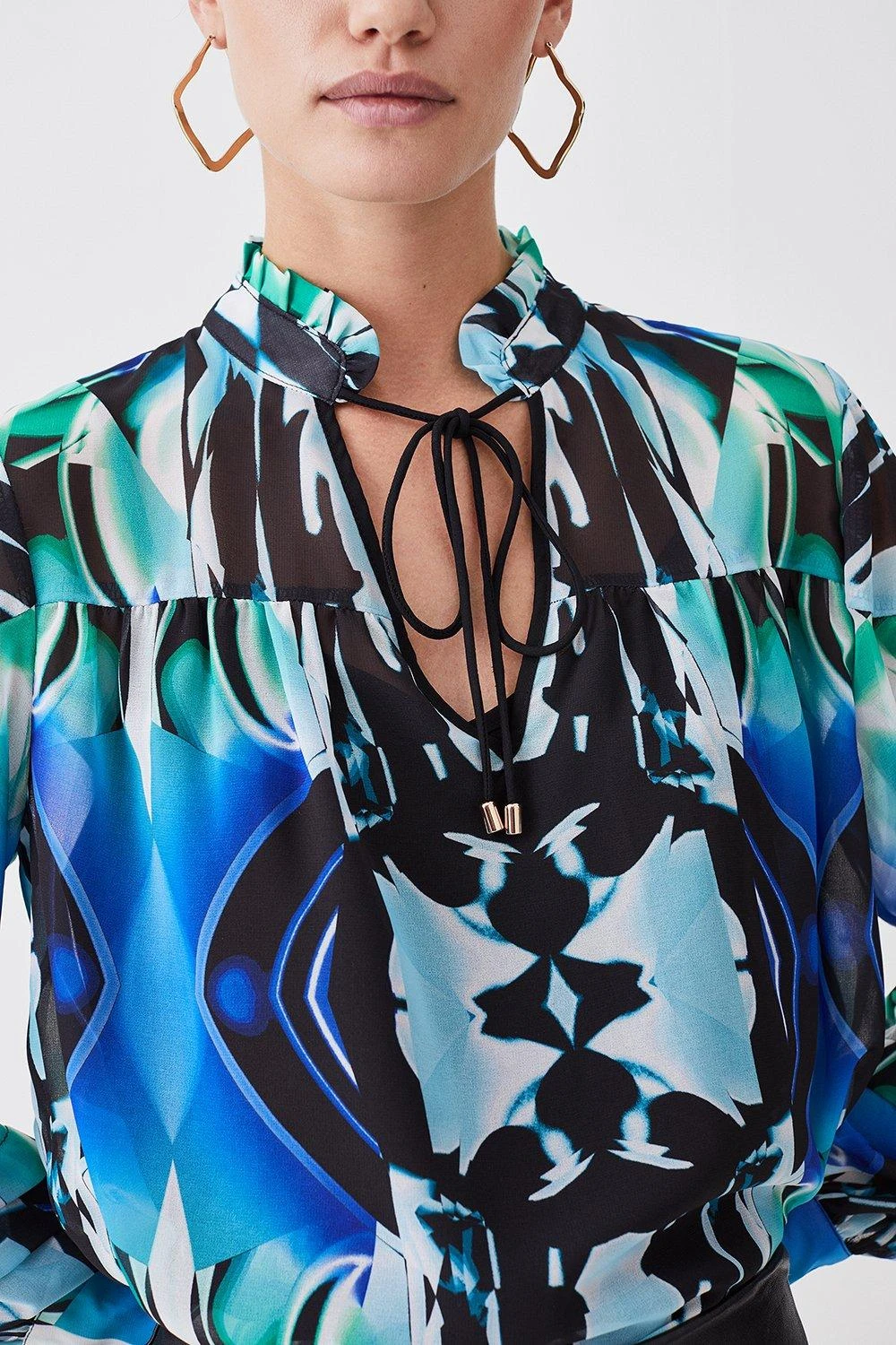 Karen Millen Petite Mirrored Kaleidoscope Woven Blouse 7 Karen Millen Petite Mirrored Kaleidoscope Woven Blouse - Image 5