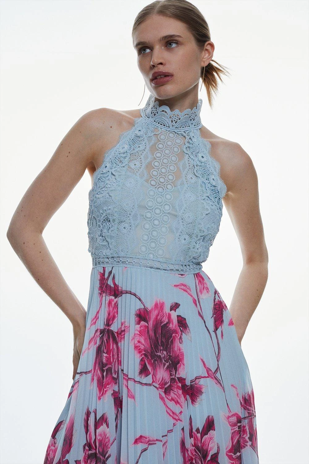 Karen Millen Tall Guipure Lace Mirrored Floral Pleated Woven Midi Dress 4 Karen Millen Tall Guipure Lace Mirrored Floral Pleated Woven Midi Dress - Image 2