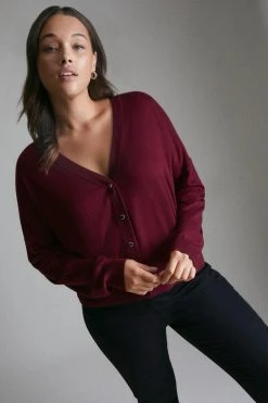 Karen Millen Plus Size Cashmere Blend V Neck Cardigan 9 Karen Millen Plus Size Cashmere Blend V Neck Cardigan -Karen Millen shop cabernet plus size cashmere blend v neck cardigan 3