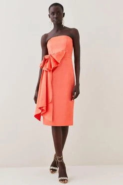 Karen Millen Italian Structured Satin Bandeau Bow Detail Pencil Midi Dress 8 Karen Millen Italian Structured Satin Bandeau Bow Detail Pencil Midi Dress -Karen Millen shop coral pink italian structured satin bandeau bow detail pencil midi dress 1 2
