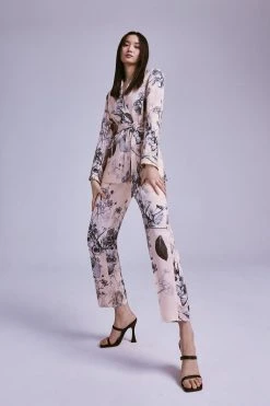 Karen Millen Blush Hydrangea Garden Flora Satin Crepe Woven Trouser -Karen Millen shop floral blush hydrangea garden flora satin crepe woven trouser 2
