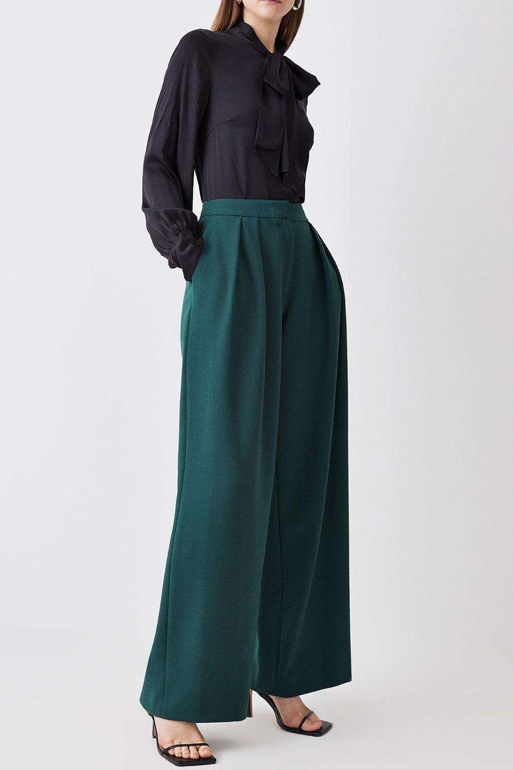 Karen Millen Compact Stretch Tailored Wide Leg Trouser 6 Karen Millen Compact Stretch Tailored Wide Leg Trouser - Image 4