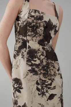 Karen Millen Italian Rose Stretch Jacquard Pencil Midi Dress 8 Karen Millen Italian Rose Stretch Jacquard Pencil Midi Dress -Karen Millen shop gold italian rose stretch jacquard pencil midi dress 1
