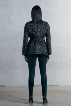 Karen Millen Italian Wool Blend Animal Jacquard Investment Notch Neck Short Coat -Karen Millen shop italian wool blend animal jacquard investment notch neck short coat 2