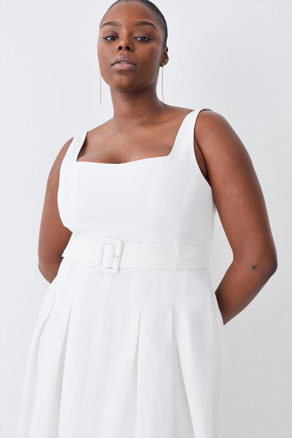 Karen Millen Plus Size Linen Seamed Detail Full Skirted Midi Dress 6 Karen Millen Plus Size Linen Seamed Detail Full Skirted Midi Dress - Image 4