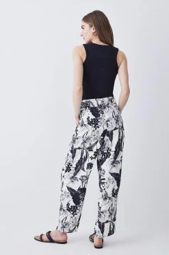 Karen Millen Floral Batik Premium Linen Viscose Woven Trouser -Karen Millen shop mono floral batik premium linen viscose woven trouser 4