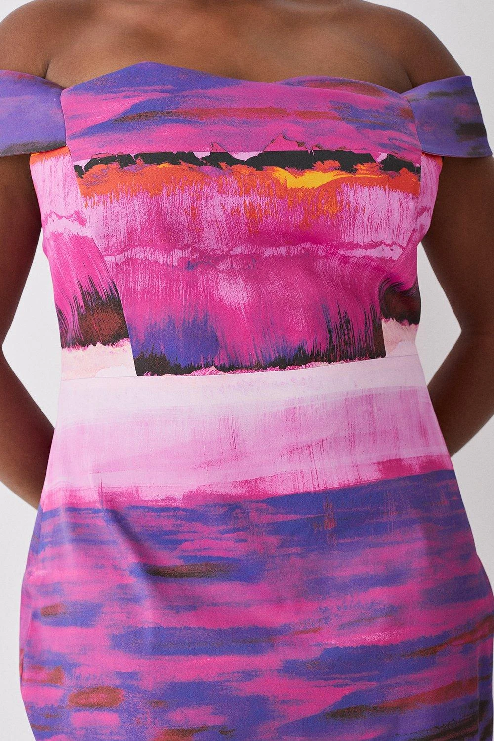 Karen Millen Plus Size Italian Signature Stretch Painternly Bardot Midi Dress 5 Karen Millen Plus Size Italian Signature Stretch Painternly Bardot Midi Dress - Image 3