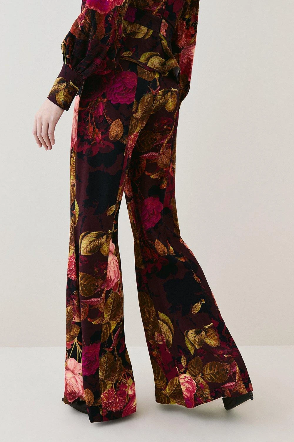 Karen Millen Photographic Floral Woven Trouser 3 Karen Millen Photographic Floral Woven Trouser