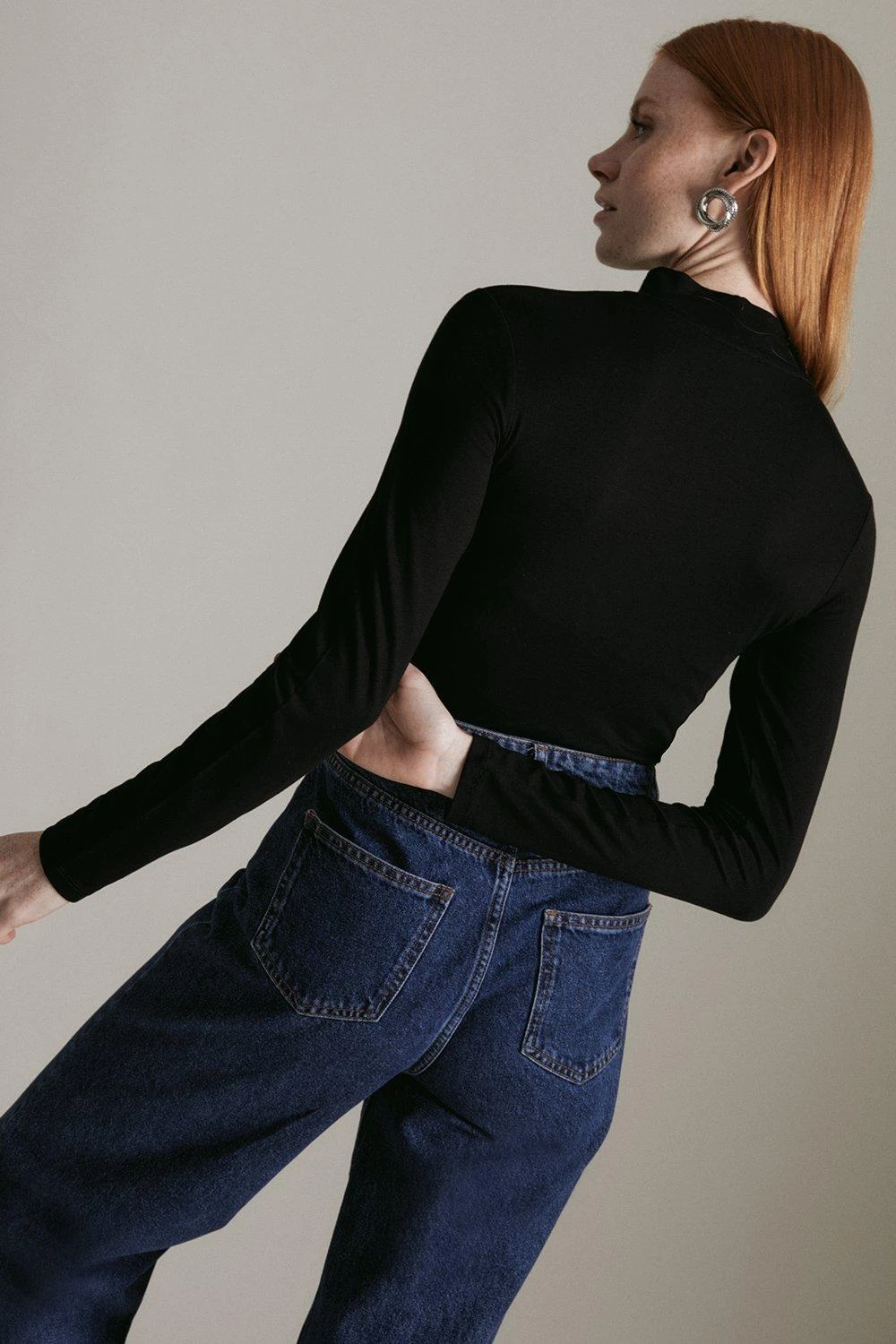 Karen Millen Funnel Neck Long Sleeve Viscose Blend Jersey Top 5 Karen Millen Funnel Neck Long Sleeve Viscose Blend Jersey Top - Image 3