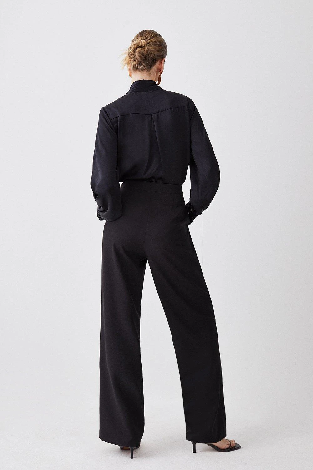 Karen Millen Stretch Cady High Rise Wide Leg Trouser 7 Karen Millen Stretch Cady High Rise Wide Leg Trouser - Image 5