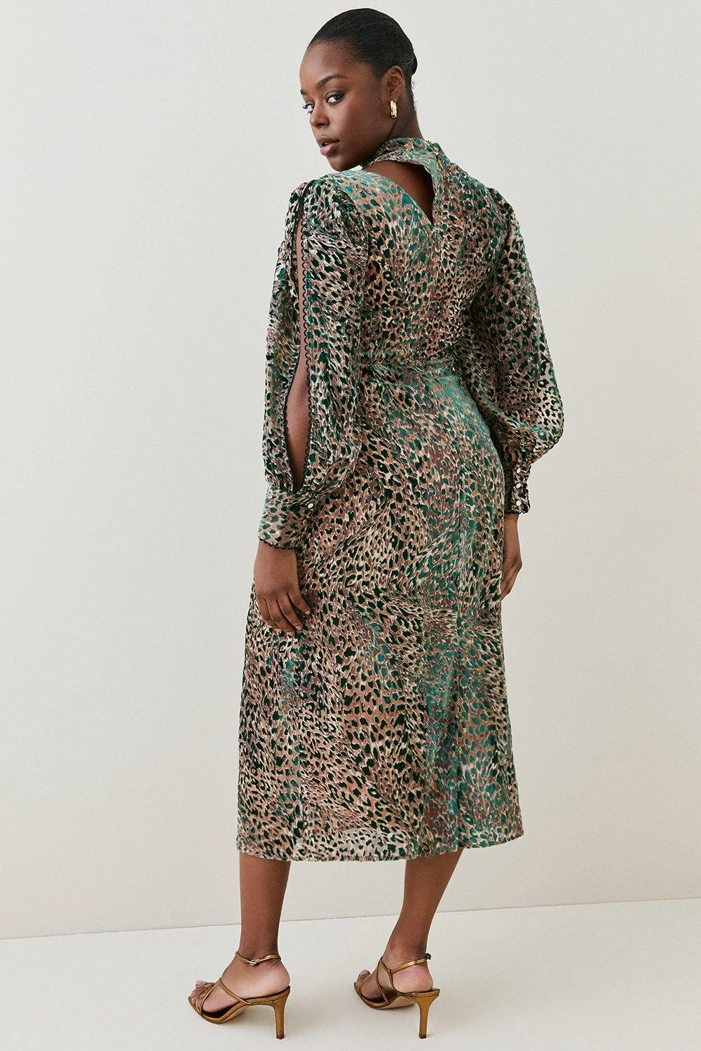 Karen Millen Plus Size Velvet Animal Devoure Woven Maxi Dress 7 Karen Millen Plus Size Velvet Animal Devoure Woven Maxi Dress - Image 5