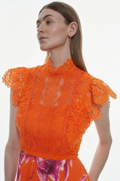 Karen Millen Guipure Lace Mirrored Floral Pleat Midi Dress -Karen Millen shop red guipure lace mirrored floral pleat midi dress 2