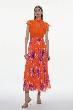 Karen Millen Guipure Lace Mirrored Floral Pleat Midi Dress -Karen Millen shop red guipure lace mirrored floral pleat midi dress 4