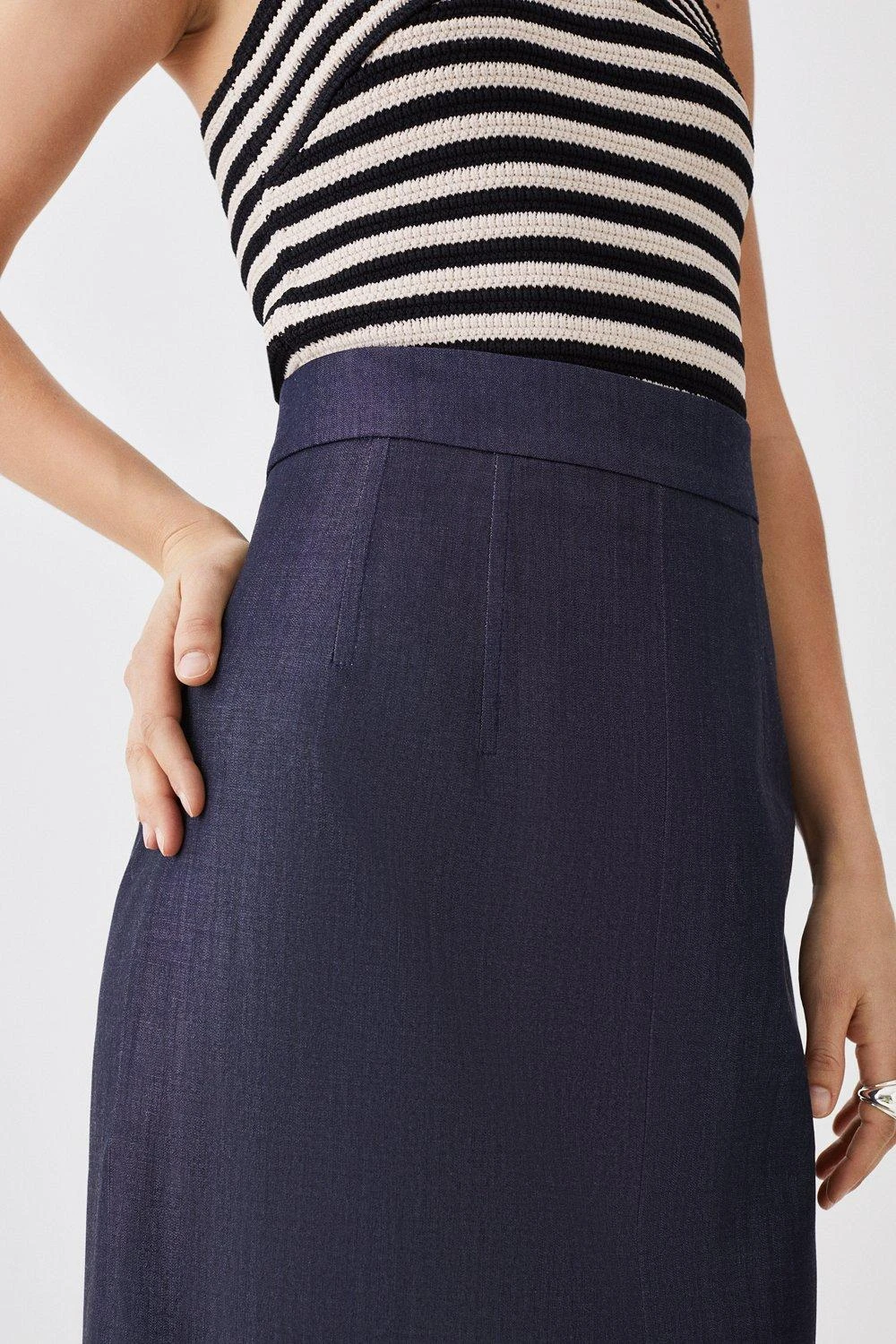 Karen Millen Tailored Denim Corset Detail Midi Skirt 6 Karen Millen Tailored Denim Corset Detail Midi Skirt - Image 4