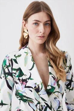 Karen Millen Premium Stretch Cotton Sateen Lily Double Breasted Jacket 8 Karen Millen Premium Stretch Cotton Sateen Lily Double Breasted Jacket -Karen Millen shop multi premium stretch cotton sateen lily double breasted jacket 1